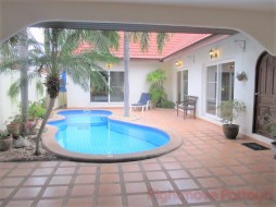 2 Beds House For Rent In East Pattaya - Nirvana Pool Villa 1